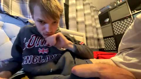 Snapshot of penguin666778 chatting on 12-14-25, 07:07 Penguin online show from 12-14-25, 07:07