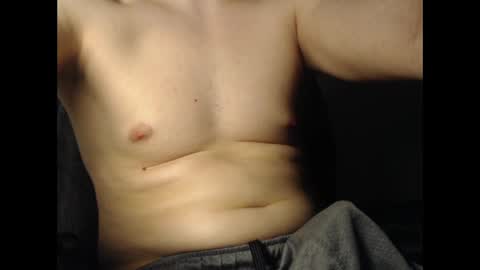 Snapshot of penisyey15555 chatting on 09-21-25, 04:25 penisyey15555 online show from 09-21-25, 04:25