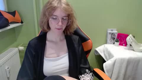 Snapshot of penny_lust chatting on 11-20-25, 07:41 Penny online show from 11-20-25, 07:41