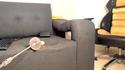 Snapshot of penpu chatting on 02-13-25, 06:30   online show from 02-13-25, 06:30