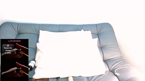   online show from 11-18-25, 02:06