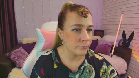 Dia  online show from 02-16-25, 09:27