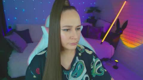 Dia  online show from 09-24-25, 09:07