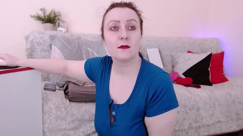 Snapshot of pepper_corn chatting on 12-05-25, 09:29 Olga and Kirill online show from 12-05-25, 09:29