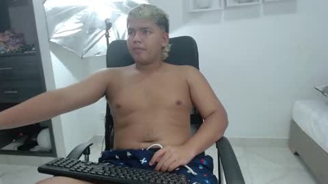 Snapshot of percibal_junior1 chatting on 01-30-25, 02:38 percibal_junior1 online show from 01-30-25, 02:38