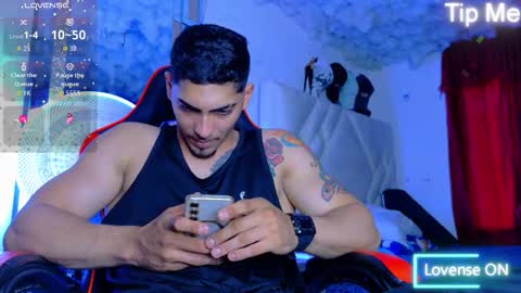 Snapshot of perfec_king00 chatting on 10-14-25, 05:14 Jacob online show from 10-14-25, 05:14