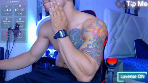 Snapshot of perfec_king00 chatting on 11-08-25, 06:07 Jacob online show from 11-08-25, 06:07