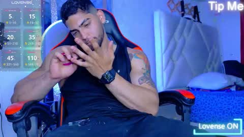 Snapshot of perfec_king00 chatting on 11-18-25, 11:48 Jacob online show from 11-18-25, 11:48