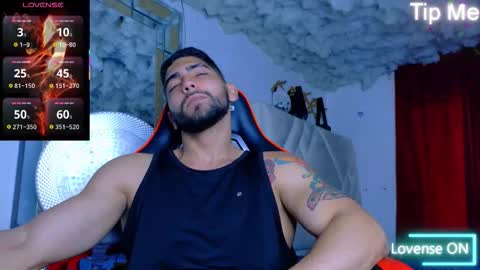 Snapshot of perfec_king00 chatting on 12-17-25, 09:21 Jacob online show from 12-17-25, 09:21