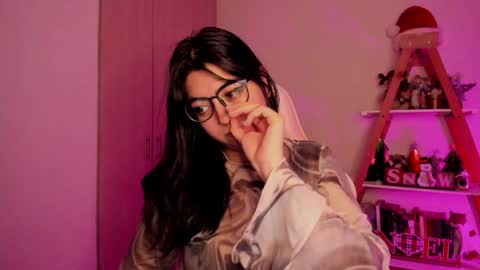 Snapshot of perfect__ana chatting on 12-02-24, 11:07 Sarah Ana Banana online show from 12-02-24, 11:07