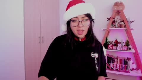 Snapshot of perfect__ana chatting on 12-04-24, 10:57 Sarah Ana Banana online show from 12-04-24, 10:57