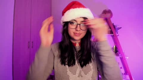 Snapshot of perfect__ana chatting on 12-13-24, 05:49 Sarah Ana Banana online show from 12-13-24, 05:49