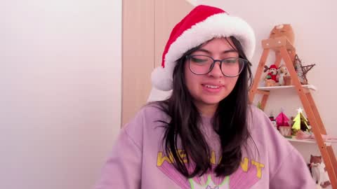 Snapshot of perfect__ana chatting on 12-22-24, 12:49 Sarah Ana Banana online show from 12-22-24, 12:49