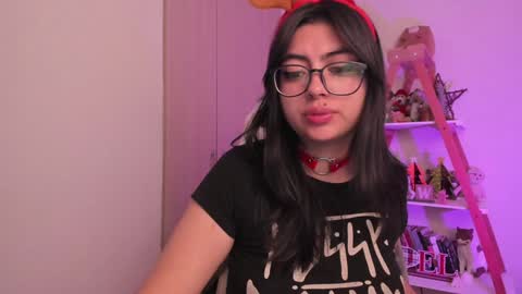 Snapshot of perfect__ana chatting on 12-24-24, 12:55 Sarah Ana Banana online show from 12-24-24, 12:55