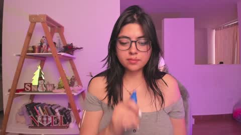 Snapshot of perfect__ana chatting on 01-14-25, 11:05 Sarah Ana Banana online show from 01-14-25, 11:05