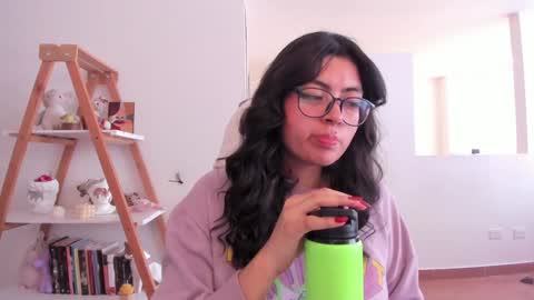 Snapshot of perfect__ana chatting on 01-28-25, 07:32 Sarah Ana Banana online show from 01-28-25, 07:32