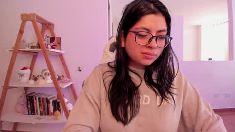 Snapshot of perfect__ana chatting on 02-04-25, 09:52 Sarah Ana Banana online show from 02-04-25, 09:52