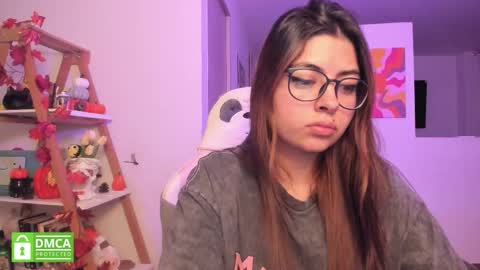 Snapshot of perfect__ana chatting on 10-20-25, 03:29 Sarah Ana Banana online show from 10-20-25, 03:29