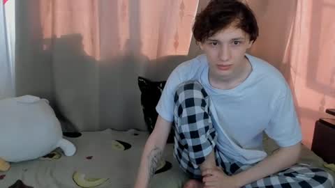 Snapshot of perfect_couplexx chatting on 06-21-26, 12:19 Lina and John online show from 06-21-26, 12:19