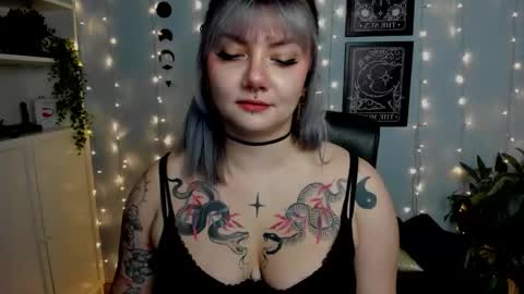 Gabbie online show from 11-19-25, 10:43