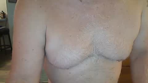 Snapshot of perfecto1957 chatting on 05-28-26, 03:31 perfecto1957 online show from 05-28-26, 03:31