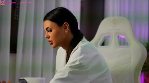 Dee online show from 03-13-26, 01:51