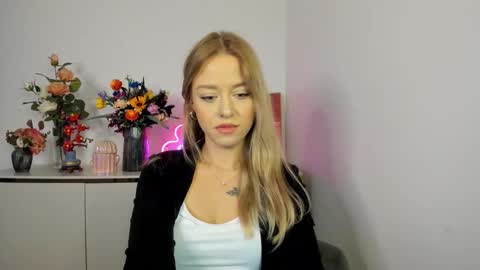 Cindy online show from 11-05-25, 06:46