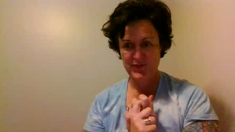 Snapshot of perinne50 chatting on 02-21-25, 05:13 Perinne50 online show from 02-21-25, 05:13