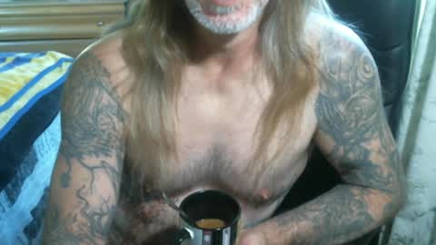 Snapshot of perkymalenipples chatting on 05-31-26, 11:50 perkymalenipples online show from 05-31-26, 11:50