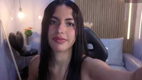 perla_lovely online show from 04-20-26, 12:30