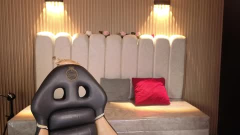 perla_lovely online show from 04-23-26, 12:40