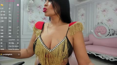 Snapshot of perla_milf4u chatting on 12-21-24, 09:58 PERLA online show from 12-21-24, 09:58