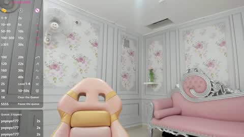 Snapshot of perla_milf4u chatting on 12-22-24, 01:01 PERLA online show from 12-22-24, 01:01