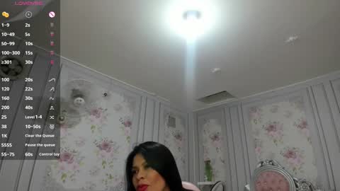 Snapshot of perla_milf4u chatting on 12-27-24, 06:42 PERLA online show from 12-27-24, 06:42