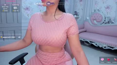 Snapshot of perla_milf4u chatting on 03-06-25, 05:43 PERLA online show from 03-06-25, 05:43