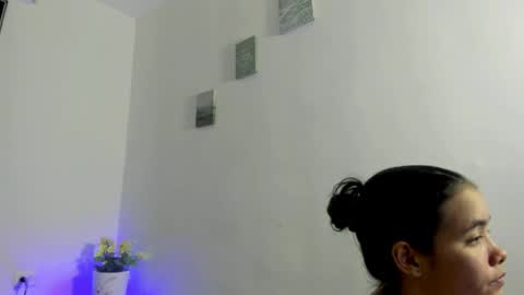 Perla mistc online show from 04-25-26, 05:21