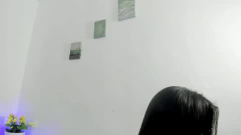 Perla mistc online show from 04-30-26, 05:19