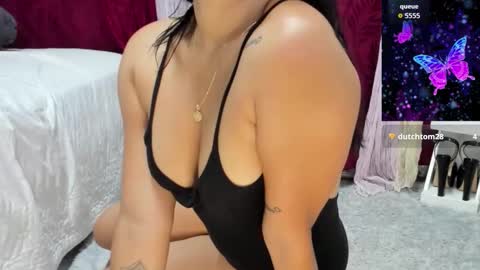 Perla Thompson online show from 11-15-25, 09:43