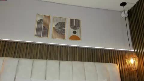 PerlaPreciosa online show from 04-21-26, 04:08