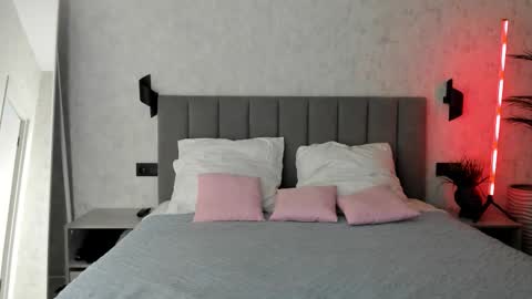 Snapshot of peroona chatting on 12-02-25, 08:41 Mia online show from 12-02-25, 08:41