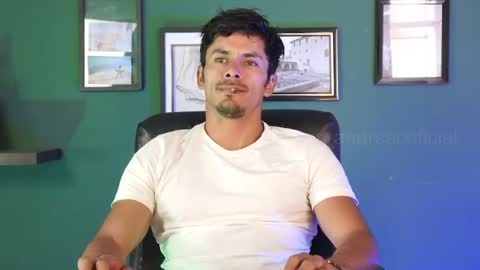 Snapshot of perseoo_88 chatting on 11-25-25, 05:46 andres online show from 11-25-25, 05:46