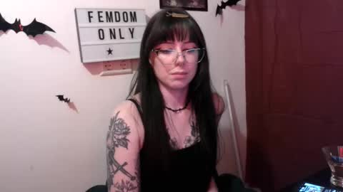 Persephone online show from 04-18-26, 12:20