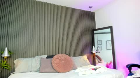 Lizza online show from 04-08-26, 11:21