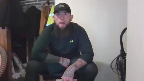 Snapshot of pervertedgrandson chatting on 05-05-26, 05:54 AKA perverted Step Daddy online show from 05-05-26, 05:54
