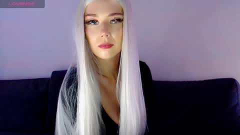 Isabella online show from 01-07-25, 12:09
