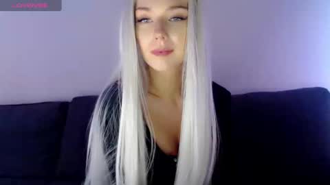 Isabella online show from 01-31-25, 01:23