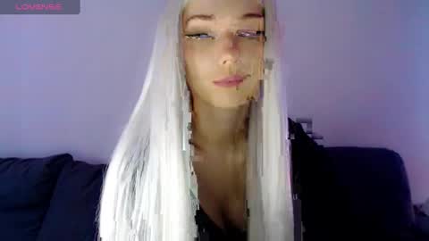 Isabella online show from 02-27-25, 10:59