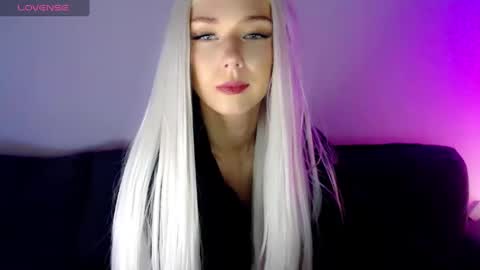 Isabella online show from 03-04-25, 08:13