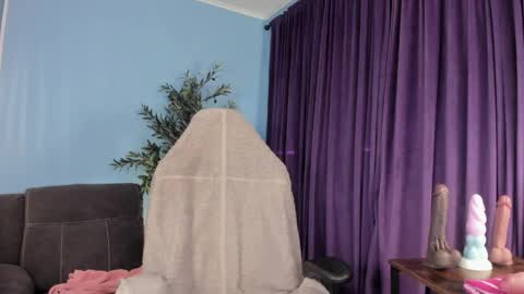 Kelly online show from 04-07-26, 12:05