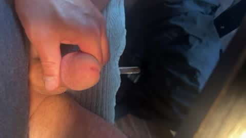 Snapshot of pete7469 chatting on 06-25-26, 11:37 Rub It Out online show from 06-25-26, 11:37